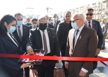 محافظ بورسعيد يفتتح فرع بنك مصر داخل بازار بورسعيد الجديد