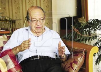 أنا ترنيمة آمون أتحدث إليكم