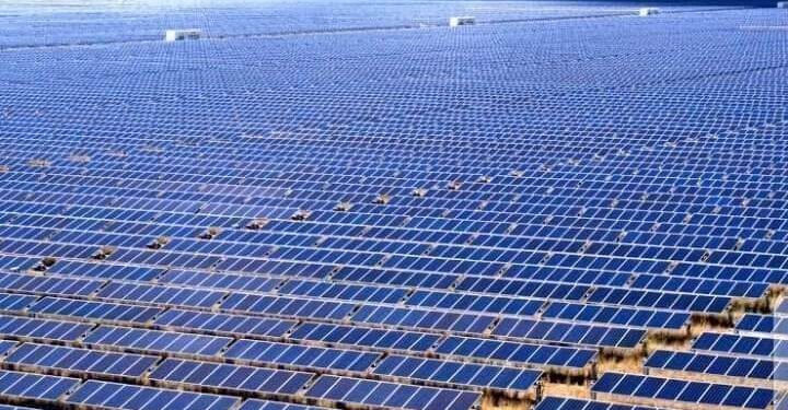 اكبر محطه لإنتاج الطاقه الشمسيه فى العالم.