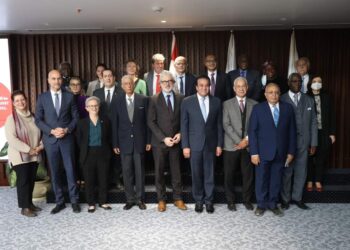 وزير التعليم العالى يتفقد مقر الجامعة المصرية اليابانية للعلوم والتكنولوجيا بمدينة برج العرب