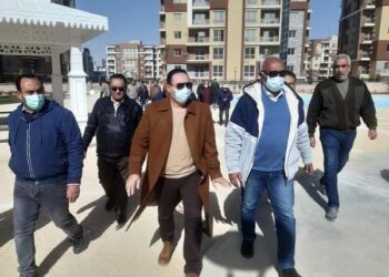 مسئولو " الإسكان"