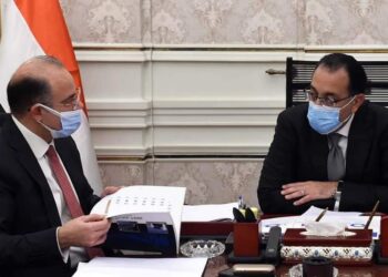 رئيس الوزراء يلتقي رئيس البورصة