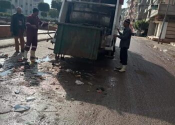 رفع ١٣ طن قمامة بحملة نظافة صباحية في فارسكور.