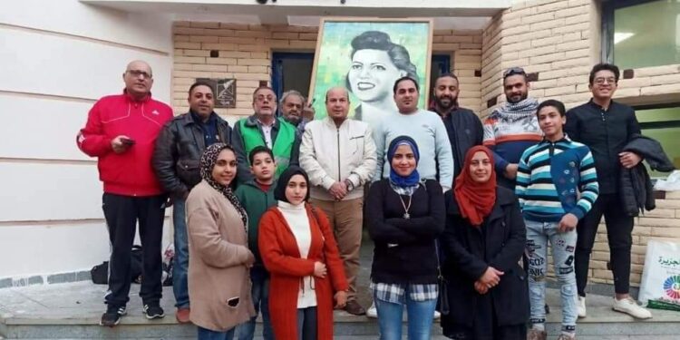 محافظ الغربية يشيد بجهود مبادرة ” بشبابها هتكون جنة” لتزيين مكتبة سميرة موسى بزفتى.