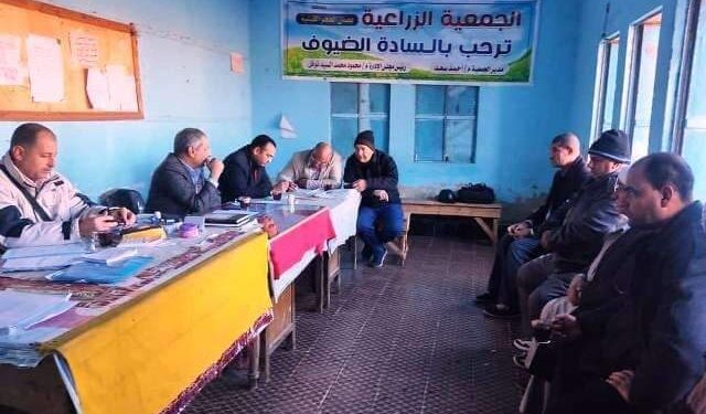 زراعة الشرقية تُنفذ مدرسة حقلية إرشادية عن زراعة محصول بنجر السكر. 