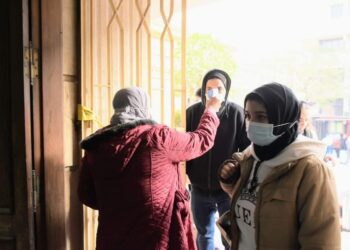  تعقيم دوري لقاعات الامتحانات والمباني والمدن الجامعية للحفاظ على سلامة جميع المشاركين فيها