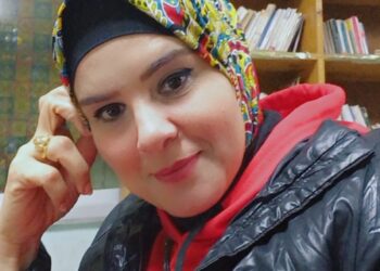 فى( ظل رجل ) وليس فى( ذل رجل )