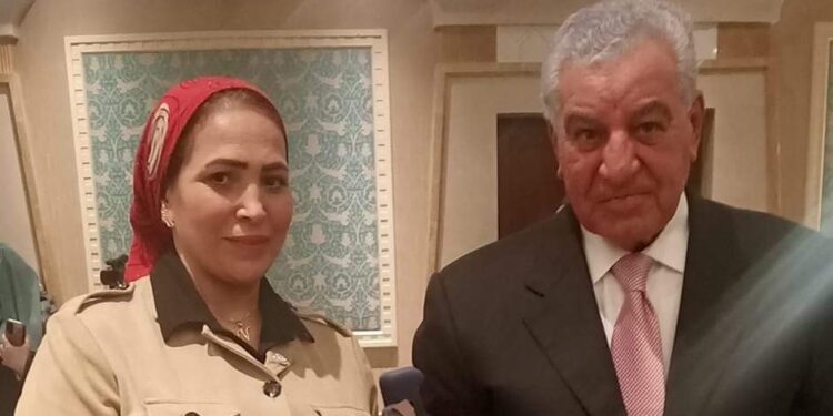 توقيع كتاب زاهي حواس بحضور وزراء وفنانون وصفوه المجتمع.