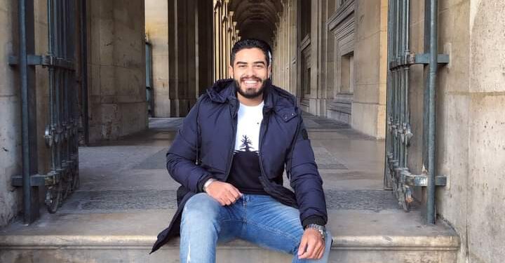 “عاصم الدمنهوري يبدأ تصوير “فوق برج إيفل” بـ فرنسا”