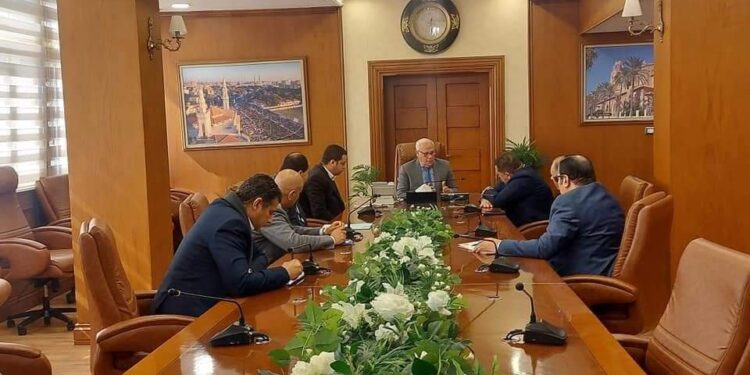 الغضبان : يناقش الخطوات التنفيذية لتطوير الممشى السياحي