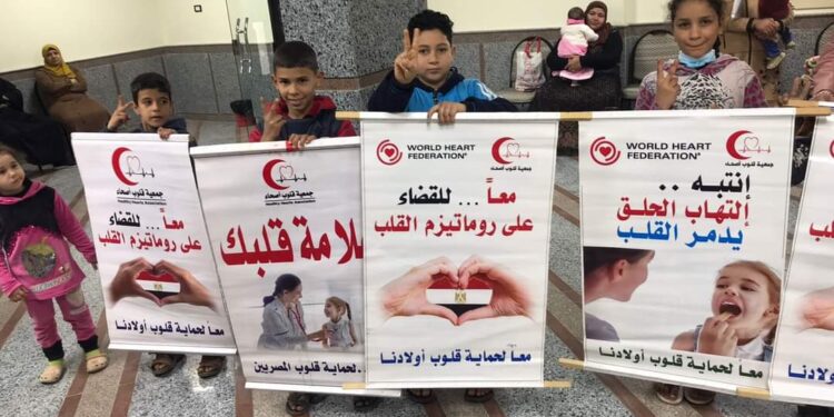 الكشف على156 حالة ضمن قافلة سلامة قلبك ببسيون