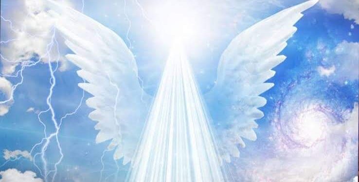 تحتل الملائكة النصيب الأوفر في قلوب العباد من الاحترام والتقديس وذلك بسبب اقترابهم من الله عز وجل وقد