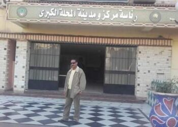 قصة عيد الحب يااامن تحتفلون. 