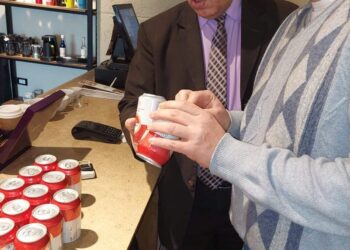 ضبط 250 عبوة عصير منتهية الصلاحية بكافيه في طنطا