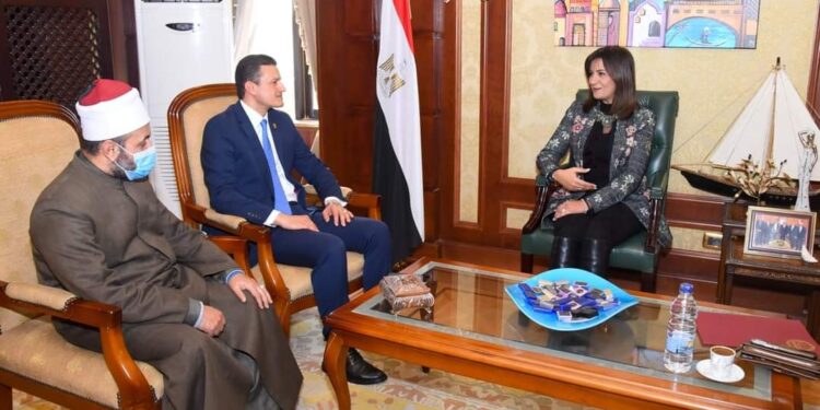 أسامة الحديدي” ممتنون للتعاون مع “الهجرة” في تقديم جرعة تثقيفية لأبنائنا بالخارج.