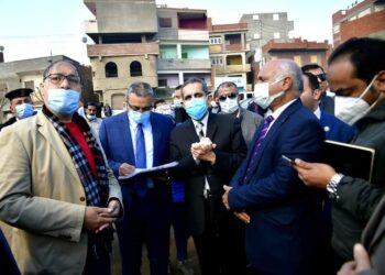 محافظ الغربية يستكمل جولته الاستكشافية الثانية بكفر الزيات. 