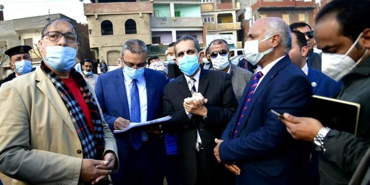 محافظ الغربية يستكمل جولته الاستكشافية الثانية بكفر الزيات.