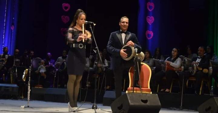 في حفل كامل العدد بالأوبرا سعيد الارتيست وفرقته