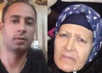 ارسم حروفك وقدرك في صدري يا أمي 