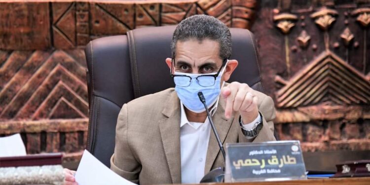 إيقاف 3 رؤساء وحدات محلية و 3 مديري جمعيات بالمحلة للتقصير في منع التعديات.