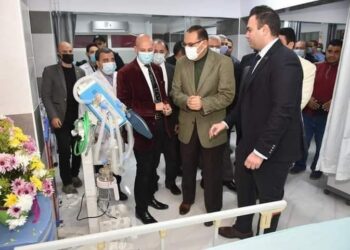 محافظ الشرقية يرافقه وكيل وزارة الصحة يفتتح أعمال التوسعة بمستشفي منياالقمح