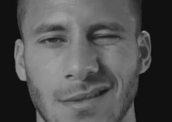 رمضان صبحي بقميص الزمالك. 