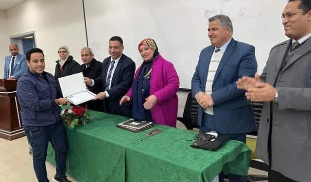 كلية الهندسة بجامعة بدر تكرم طلابها المتفوقين للعام الأكاديمى 2021-2022.