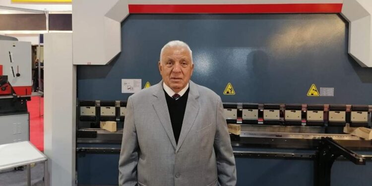 رئيس شعبة العدد والآلات يتفقد المعرض الدولي الخامس لمواد البناء والتشييد