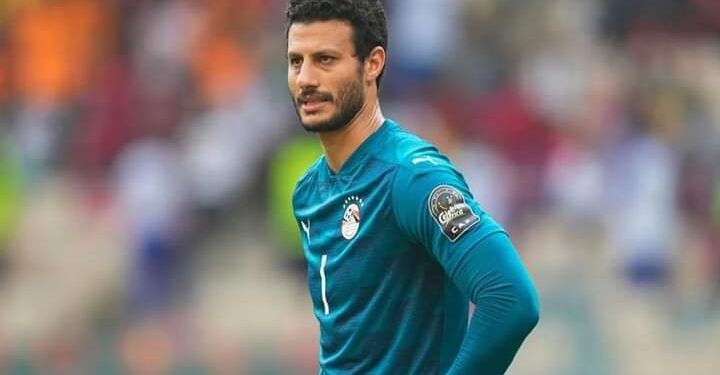 حارس مرمي منتخبنا الوطني الشناوي ينقذ مرمى مصر من أهداف محققه السنغال