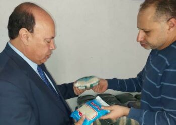 ضبط 21طن مواد غذائيه مخبأه داخل مخازن غير مرخصه