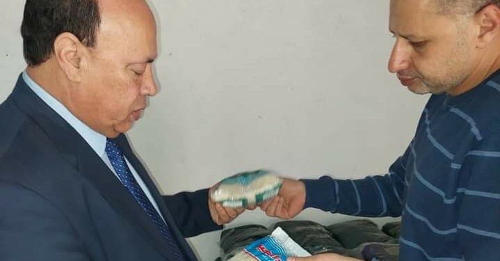 ضبط 21طن مواد غذائيه مخبأه داخل مخازن غير مرخصه