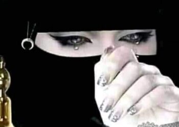 أنا المرأة اللي عايشة بتداوي جراح الناس بطبطب وأجبر الخاطر