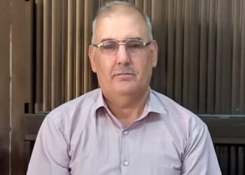 الأمم بقادتها