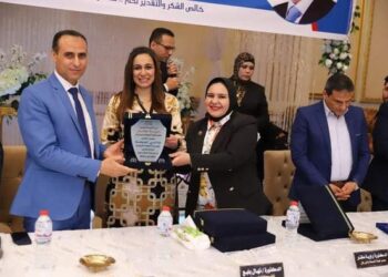 صوت كفرالدوار تكرم جنود جيش مصر الأبيض بكفرالدوار بحضور النائبة روية مختار