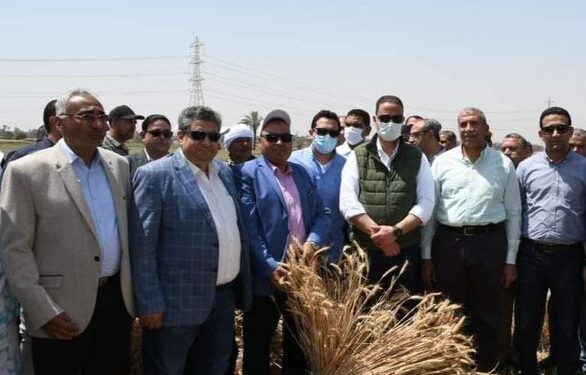 محافظ الفيوم يفتتح موسم