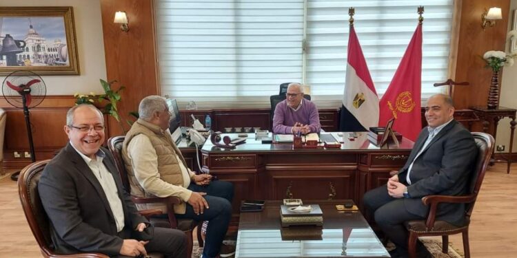 محافظ بورسعيد يؤكد دعمة