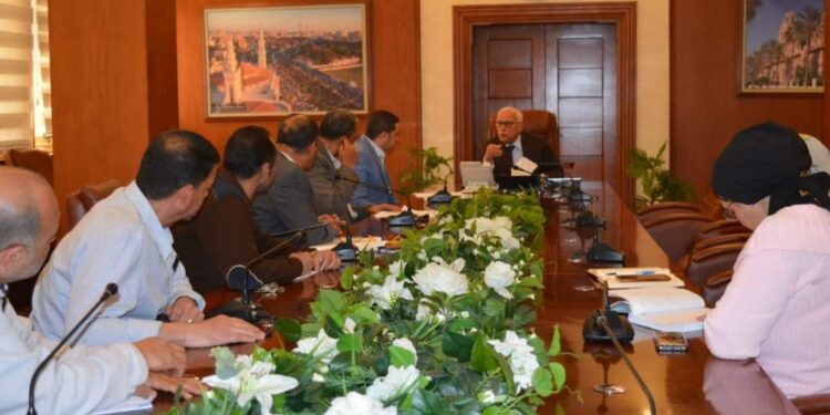 محافظ بورسعيد يستعرض الضوابط