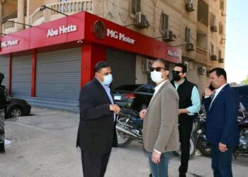 محافظ الفيوم: غلق مخزن غير مرخص وضبط عبوات من منتجات الالبان منتهية الصلاحية