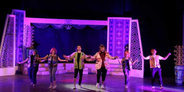 إقبال جماهيري كبير في إفتتاح ( حلاوة الحب)