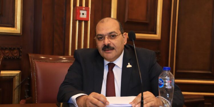 نائب الغلابة يؤكد علي رفع حالة الاستعداد القصوي ضد جشع التجار