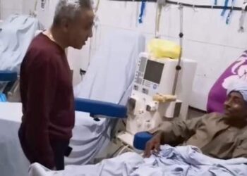 راجي تواضروس في مرور مسائي مفاجئ لمستشفي دشنا ومعاقبة المتغيبين