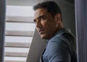 من الحلقة التاسعة من الإختيار 3أحمد عز يقترع خطة للسيطرة على شحنة السلاح بعد وصولها