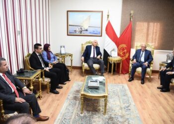 محافظ بورسعيد يلتقي رئيس