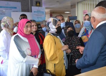 محافظ بورسعيد يتفقد وحدة