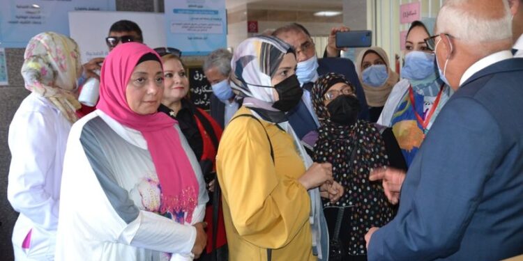 محافظ بورسعيد يتفقد وحدة