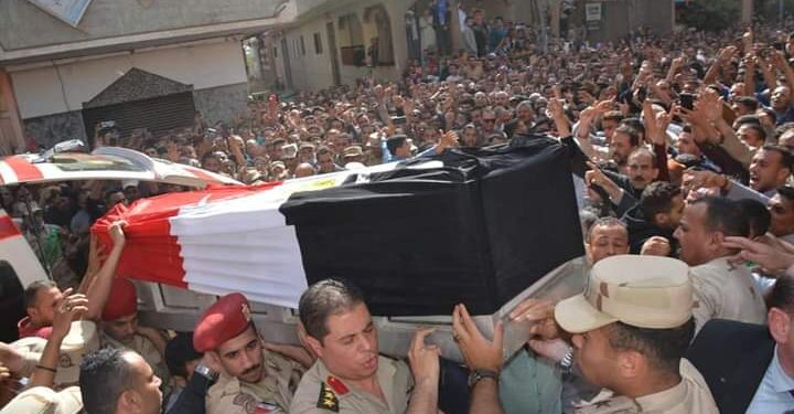 محافظ القليوبية يتقدم الجنازة العسكرية للشهيد /سليمان علي سليمان