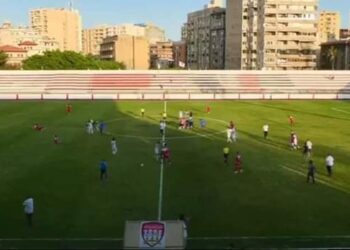 الحرس يقترب من الأضواء