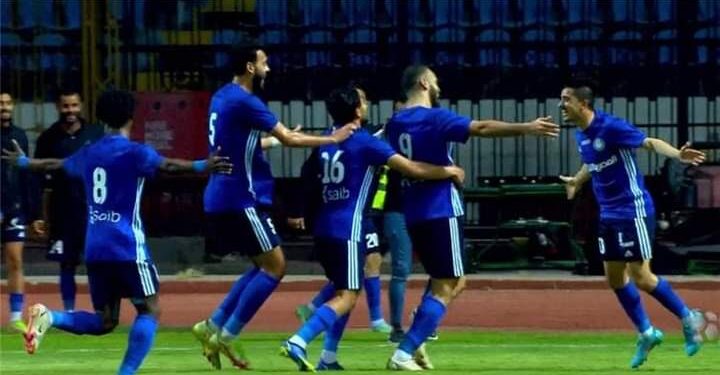 بالخمسة ، الاتحاد في نكسة