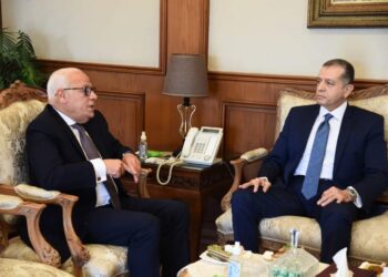 محافظ بورسعيد يستقبل أمين عام وزارة البترول