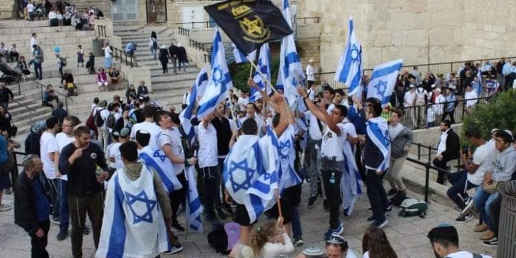 حماس والجهاد وكافة الفصائل تندد عواقب ذكرى “مسيرة الأعلام”في باحات المسجد الأقصى